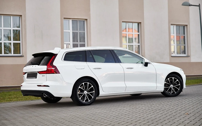 Volvo V60 cena 77900 przebieg: 180000, rok produkcji 2018 z Płock małe 781